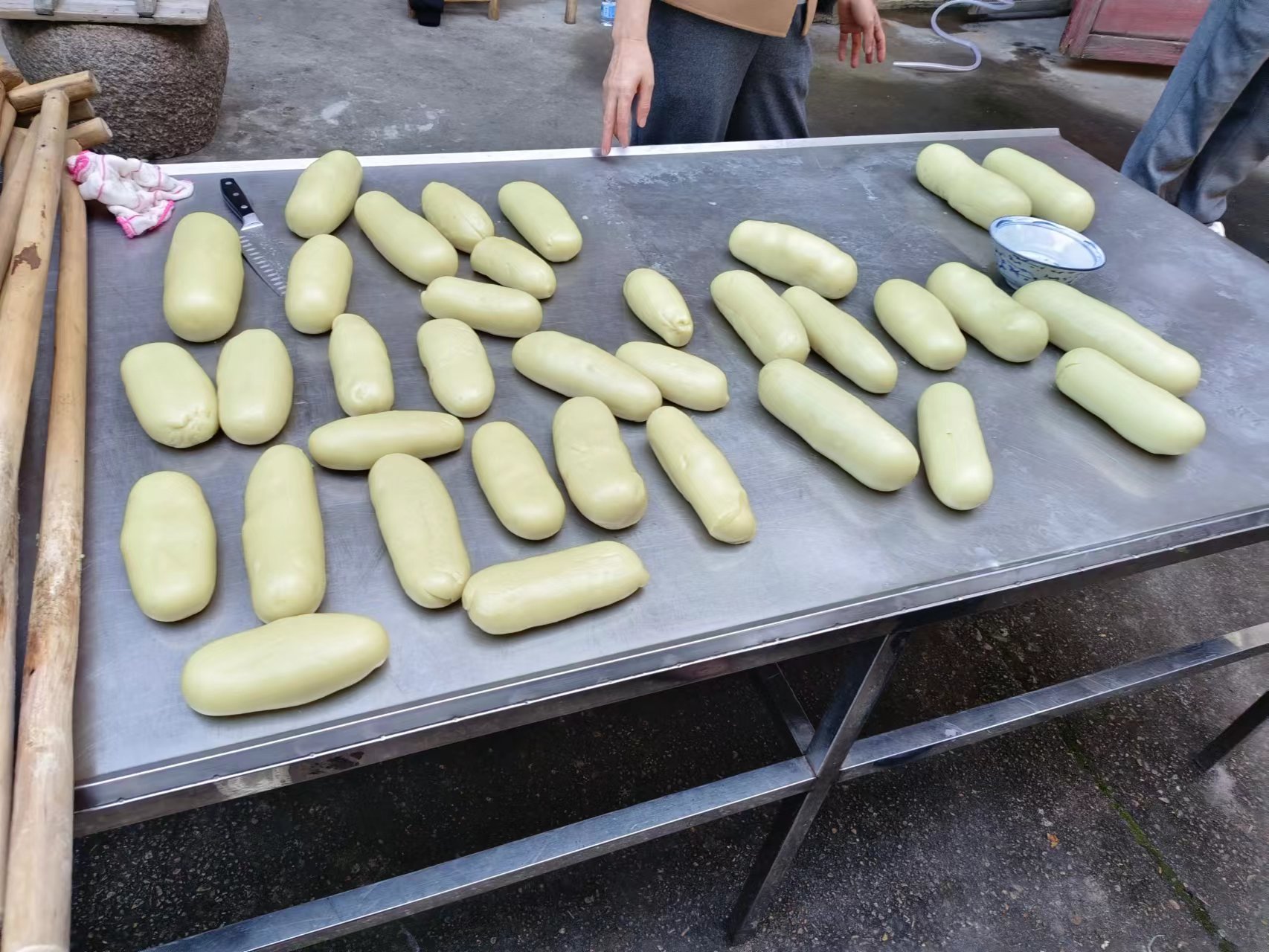 易順建工集團(tuán)：體驗(yàn)黃粿制作，傳承傳統(tǒng)文化